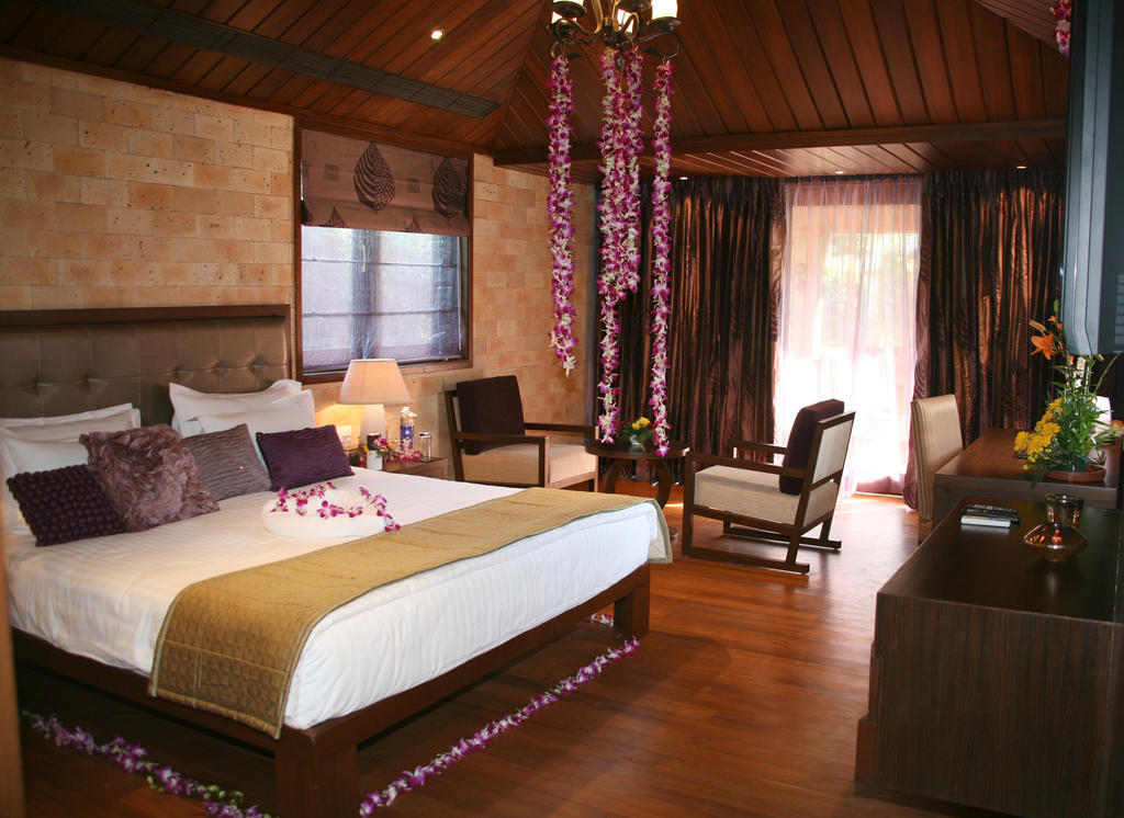 Madhubhan & 5* Anand
